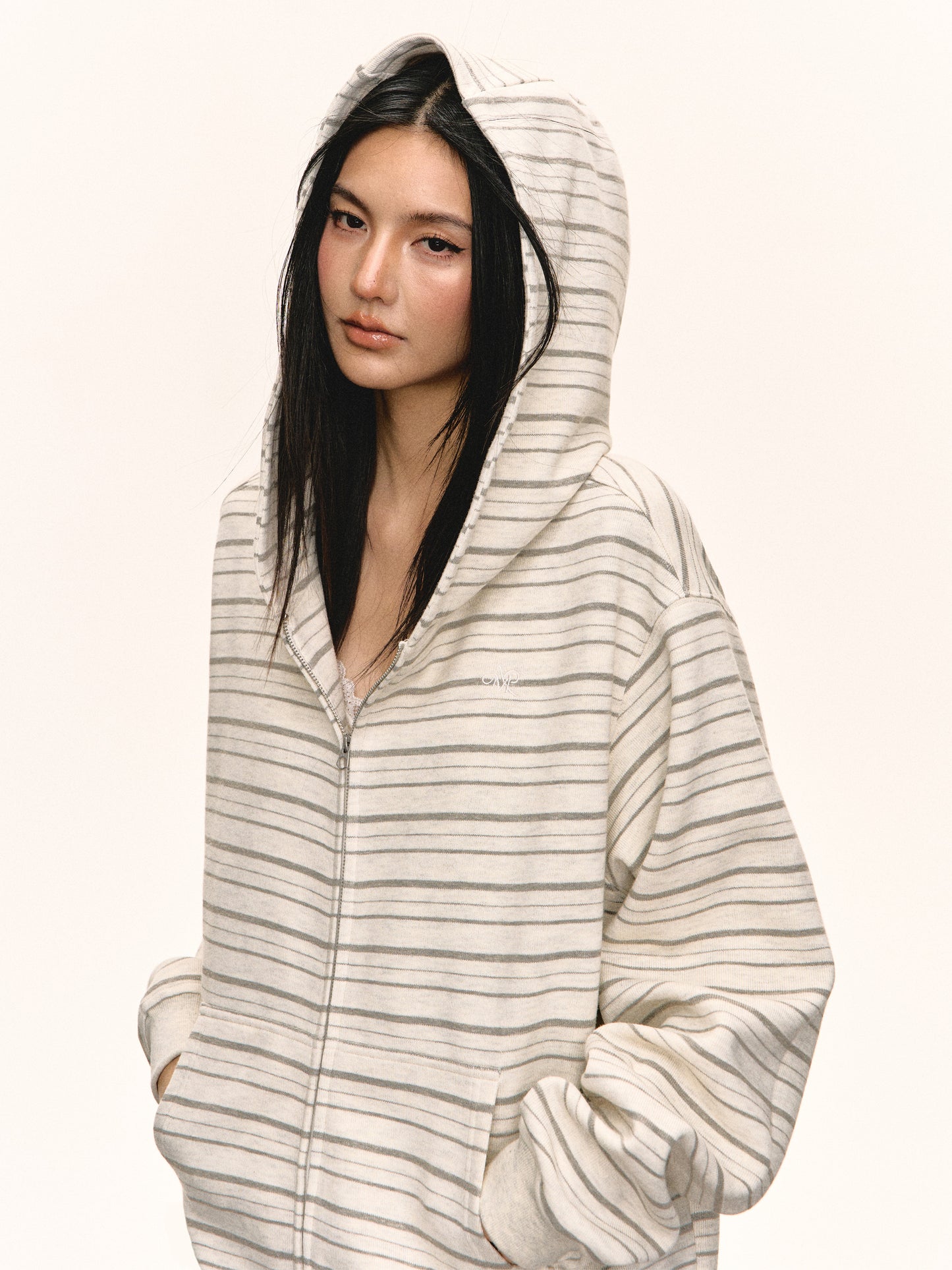 Leaia hoodies