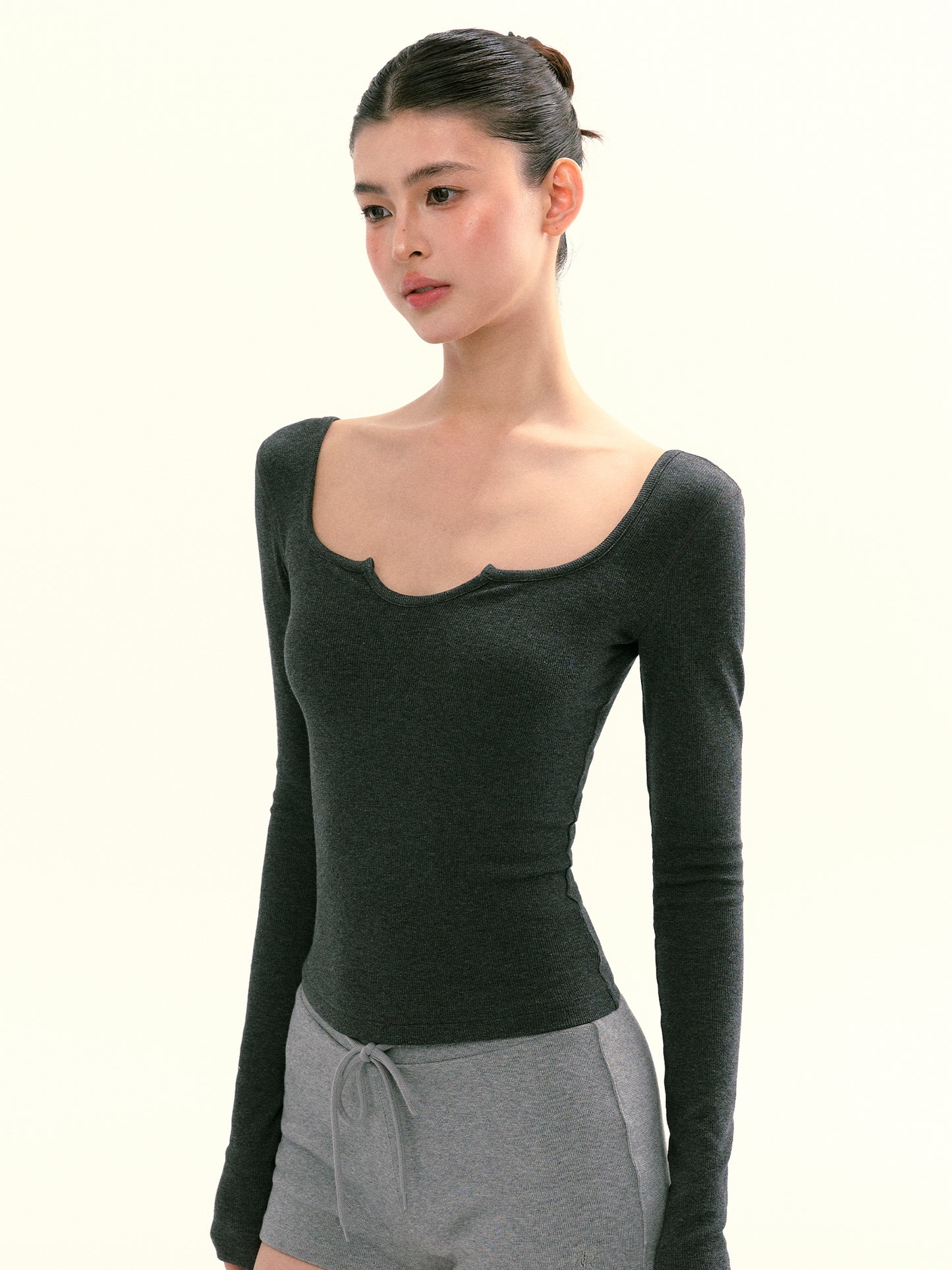 Oeoel Long Sleeves