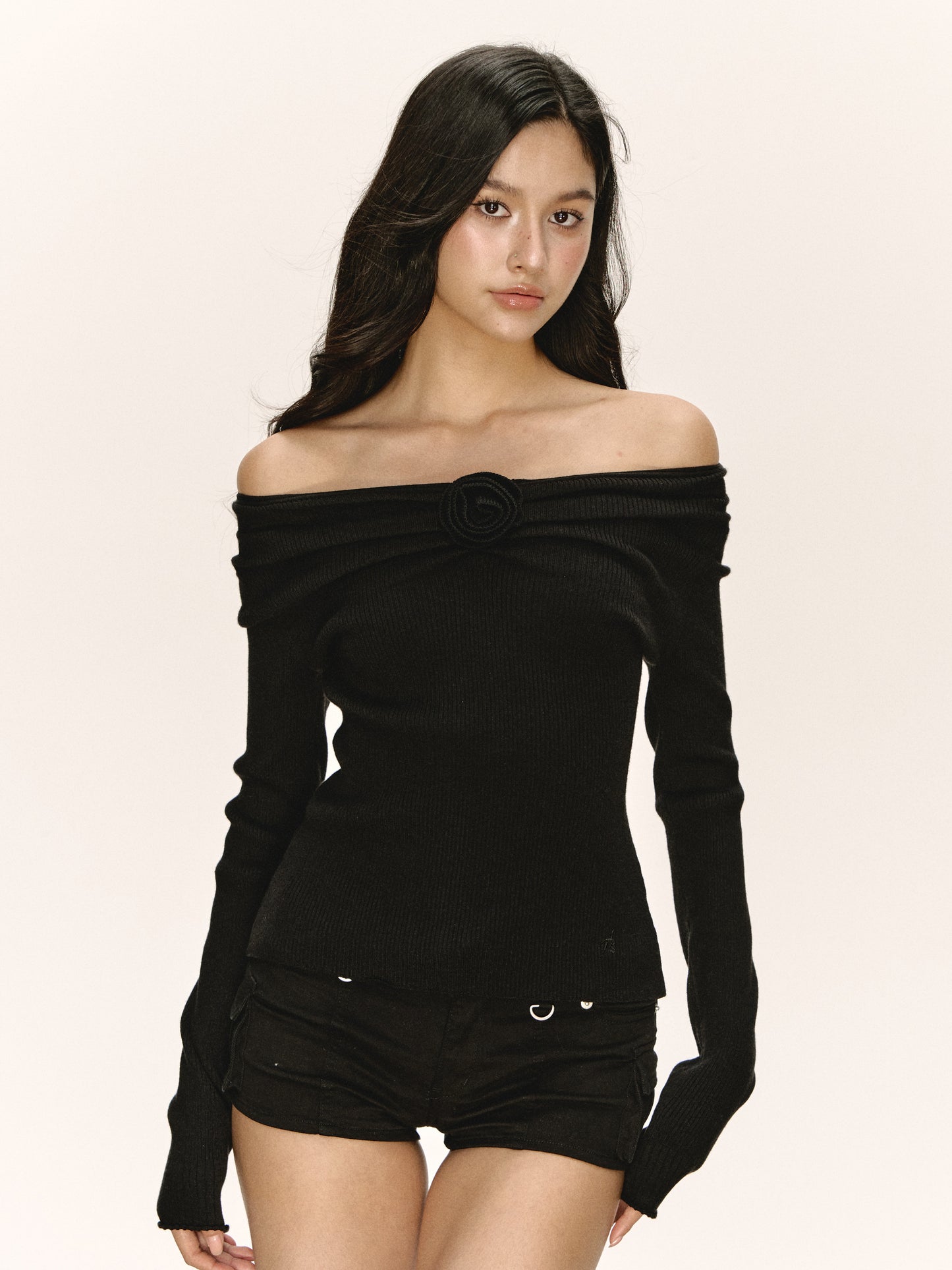 Taryn Long sleeves