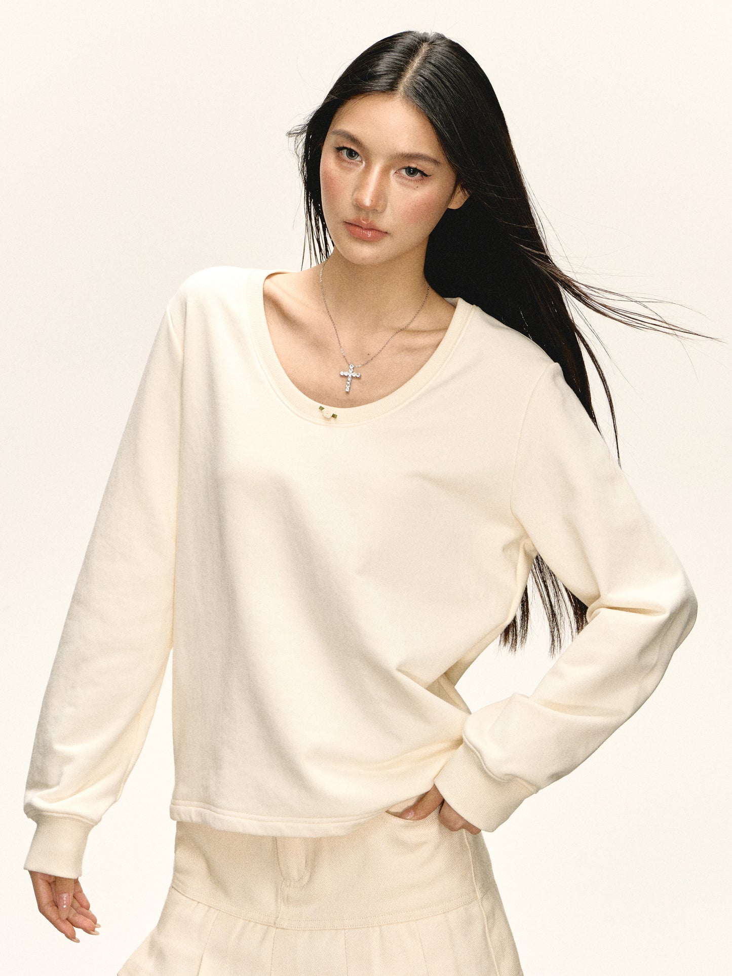 Iloua sweater
