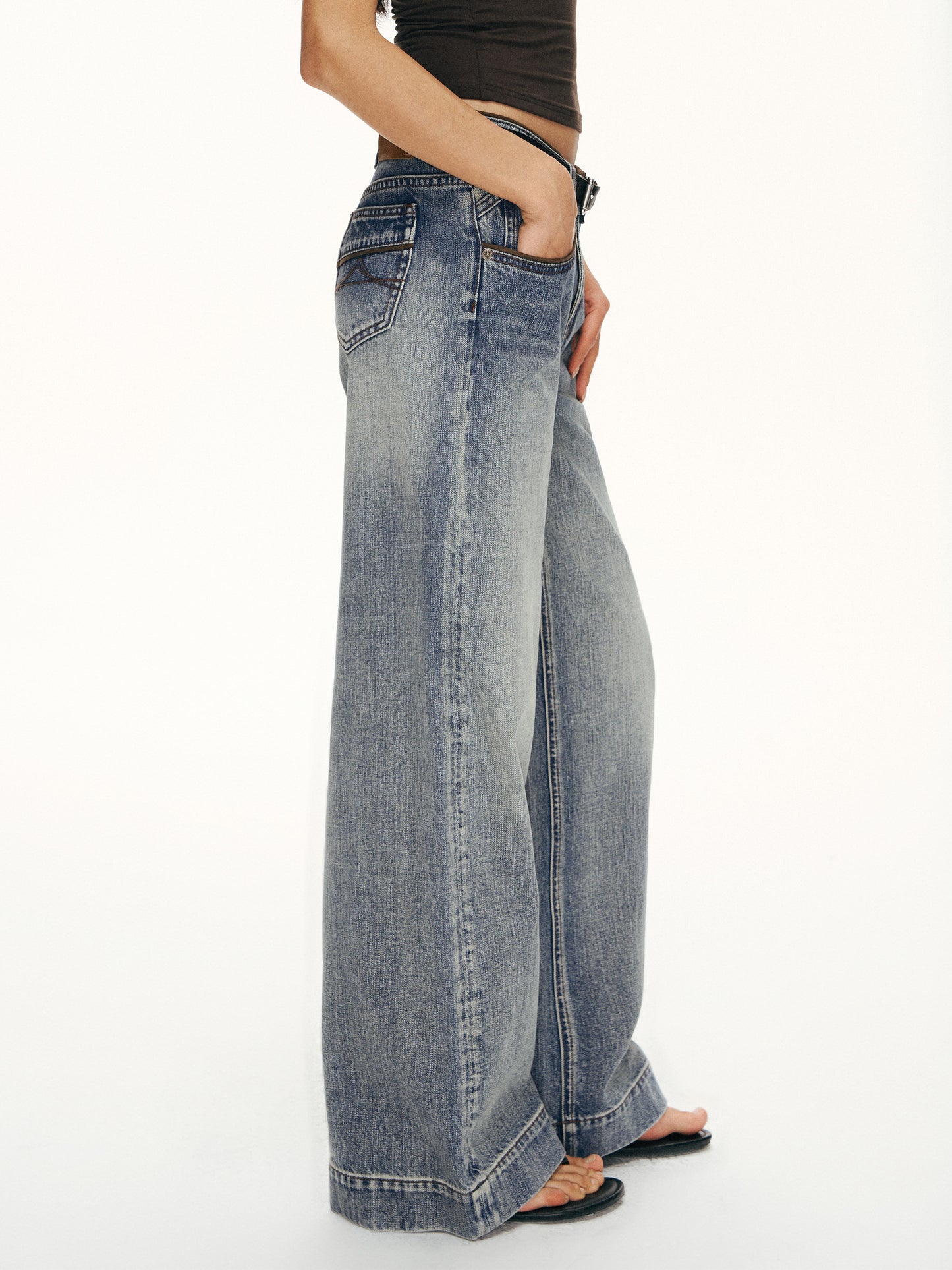 Cyneria Jeans