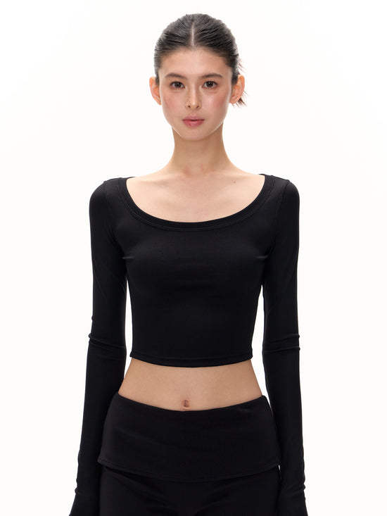 Carli Long sleeves