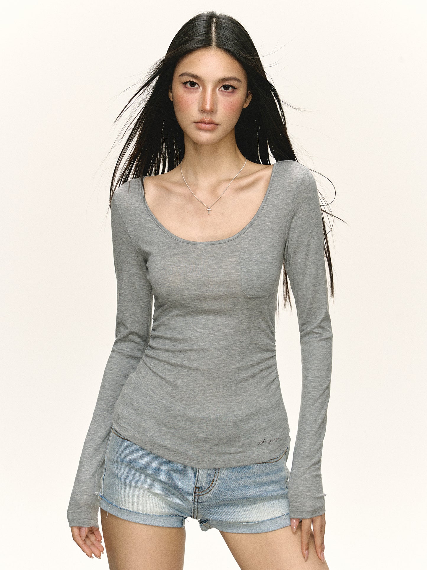 Leoue Long Sleeves