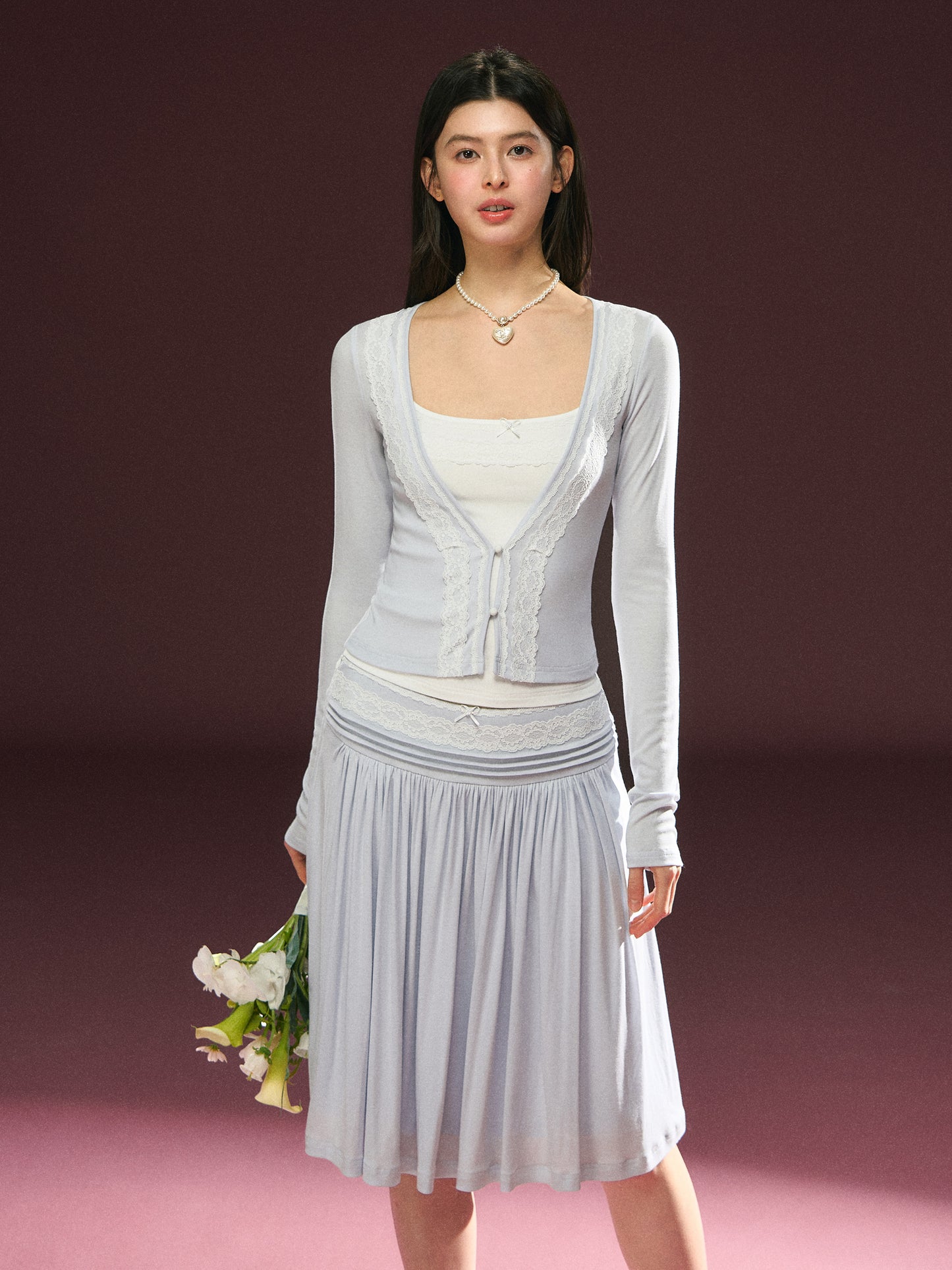 Zuri  Elodie Sage  set