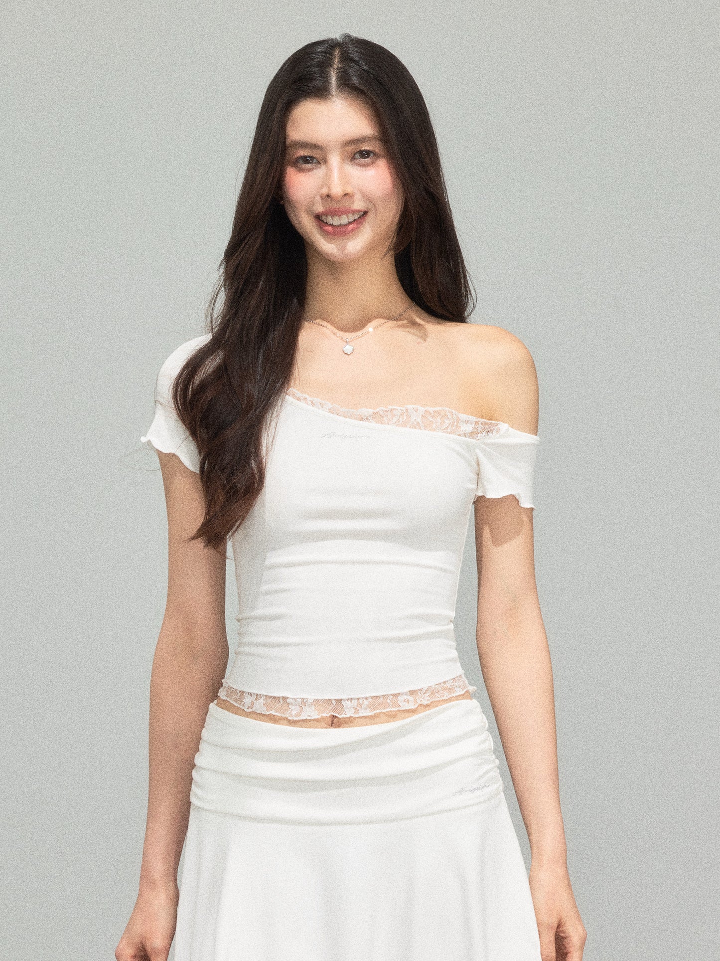 Lilia suit