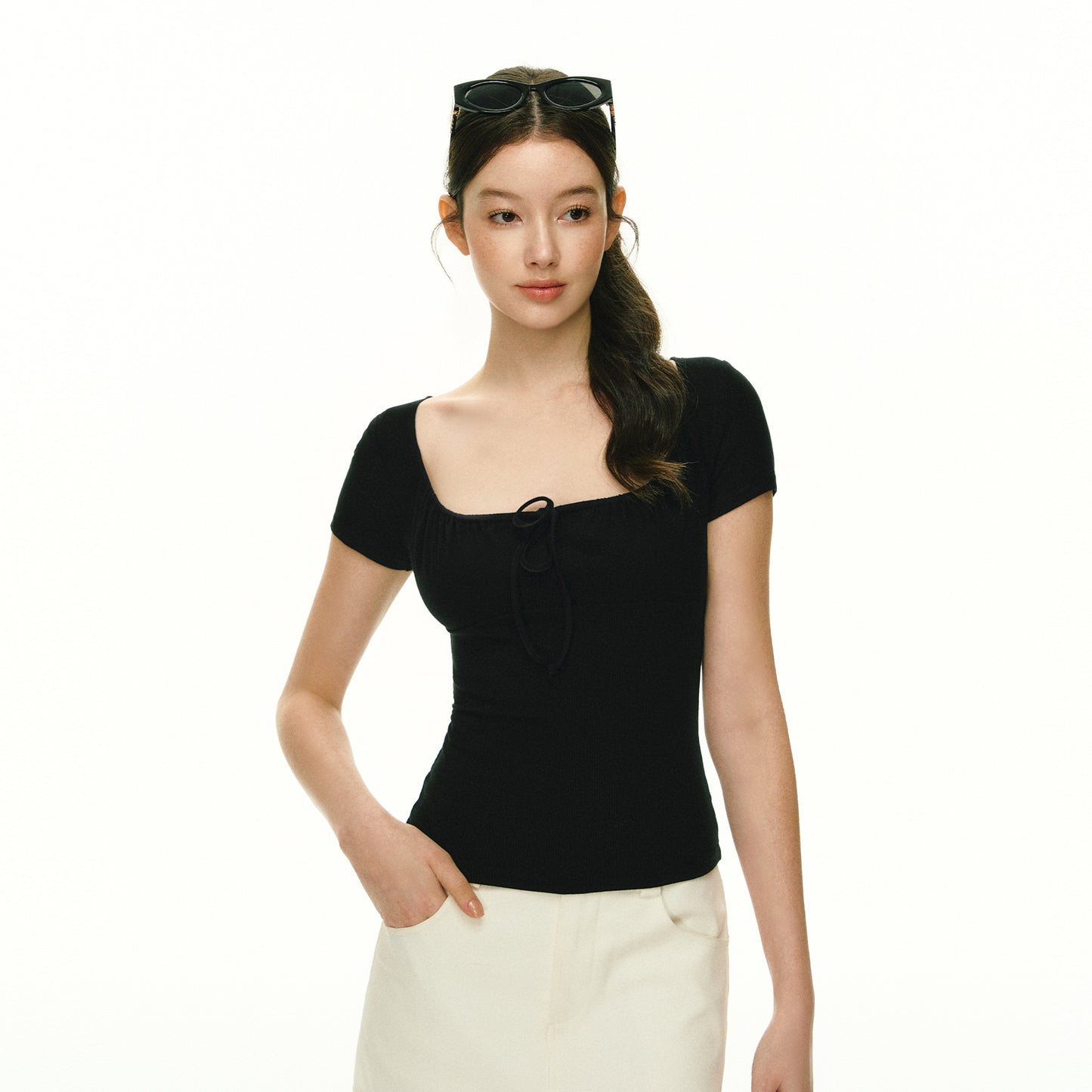 Rae Lou Tee